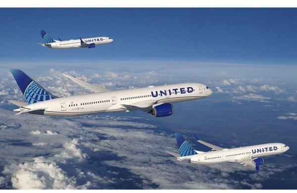 Американская авиакомпания приобретает 100 самолетов Boeing 787 и 100 В-737MAX