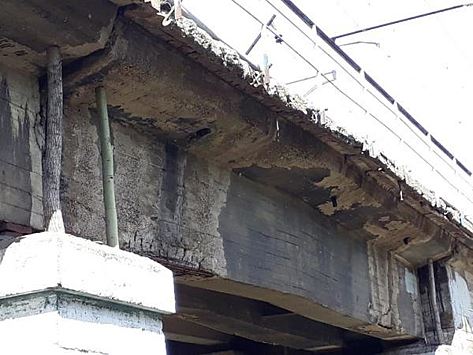 Арбитражный суд оштрафовал РЖД за ремонт моста деревянными подпорками
