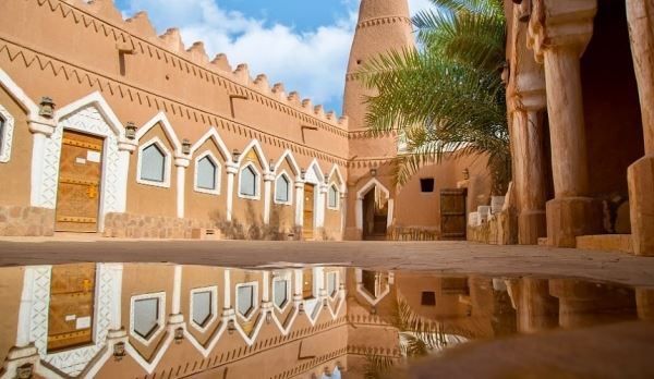 Безвиз с Саудовской Аравией и Бахрейном поможет туристам сэкономить 