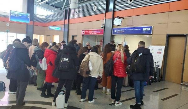 Пассажиров рейсов Москва – Баку – Тбилиси привезли в Грузию без багажа