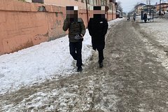 Подростки бросили в россиянку петарду в ответ на замечание
